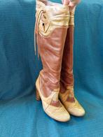 Jaren '70 '80 vintage leren laarzen, ronde hak | maat 38, Kleding | Dames, Schoenen, Hoge laarzen, Bruin, Ophalen of Verzenden