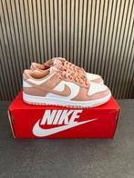 Nike Dunk Low Rose Whisper Maat 37.5, --, Nike, Nieuw, Ophalen of Verzenden