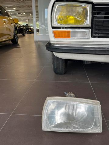 Koplamp Sev Marschal Peugeot 304 rechts beschikbaar voor biedingen