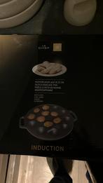 Le chef poffertjes pan nieuw induction, Ophalen of Verzenden, Zo goed als nieuw, Gietijzer, Koekenpan of Braadpan