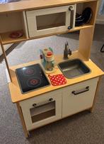 SpeelKeukentje kindjes nette staat, Kinderen en Baby's, Speelgoed | Speelkeukens, Ophalen, Zo goed als nieuw, Hout, Speelkeuken