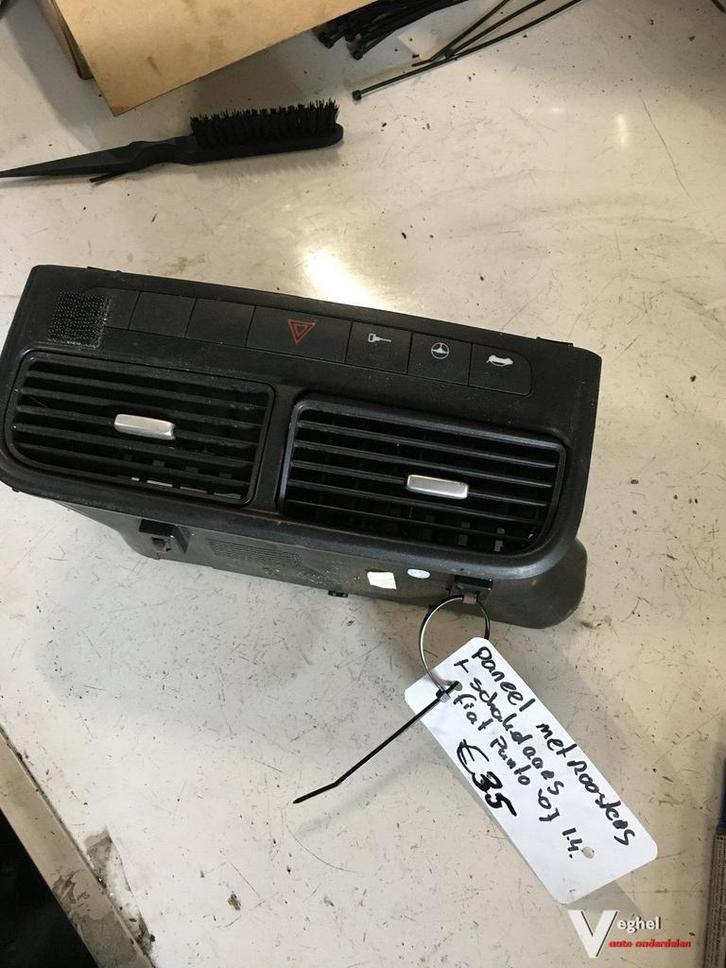 Fiat Grande Punto 1.4 2007  Luchtrooster midden met Alarmlic, Auto-onderdelen, Dashboard en Schakelaars, Gebruikt, Ophalen of Verzenden