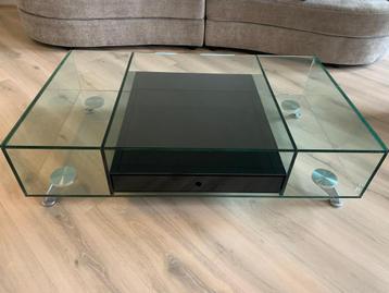 zware glazen luxe salontafel beschikbaar voor biedingen