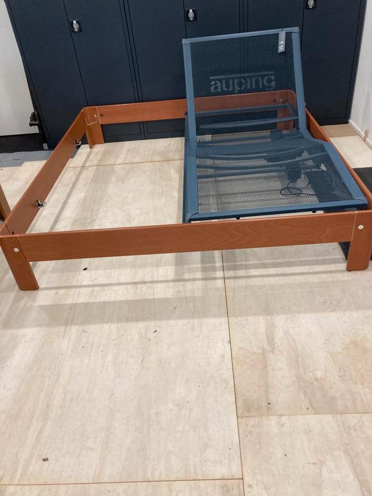 Te koop Auping Auronde 180 x 200 34.5 cm hoog kersen, Huis en Inrichting, Slaapkamer | Bedden, Gebruikt, Tweepersoons, 180 cm