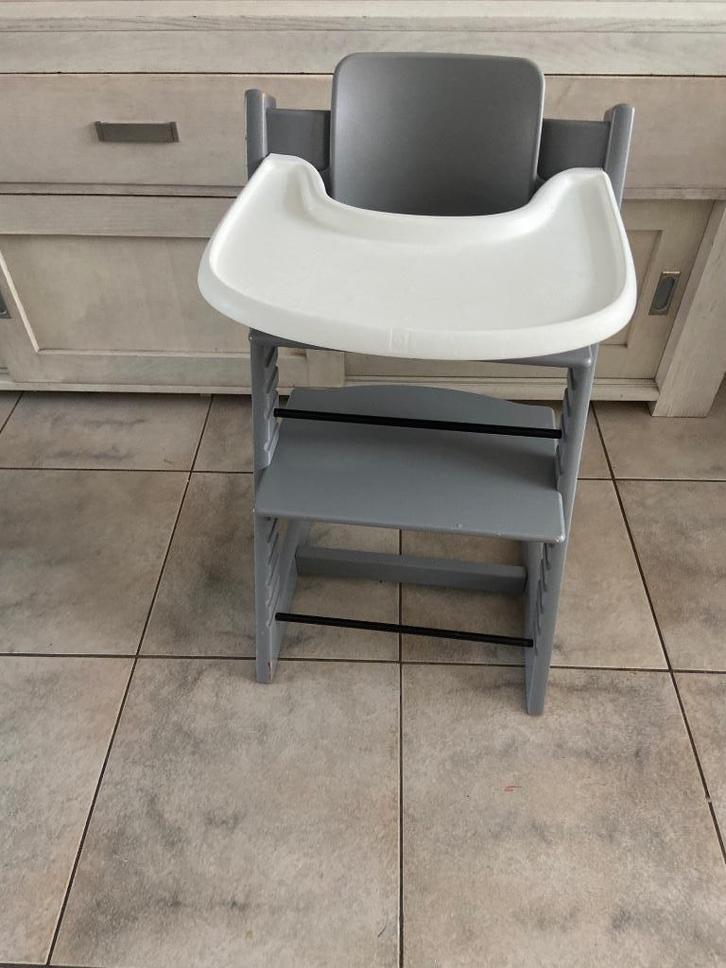 Trip trap stokke kinderstoel incl babyset bovenblad kussen, Kinderen en Baby's, Kinderstoelen, Zo goed als nieuw, Meegroeistoel