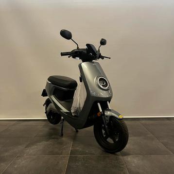 Niu M1 Elektrisch – 2018 – Slechts 111 km – Incl garantie beschikbaar voor biedingen