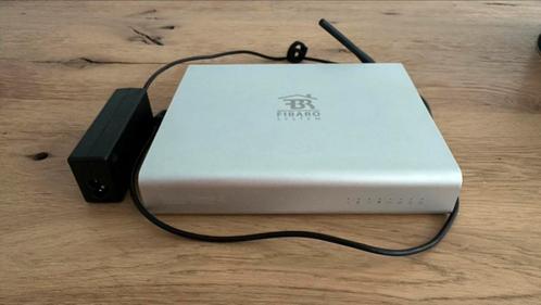 Fibaro HC2 home center 2, Computers en Software, Besturingssoftware, Gebruikt, Ophalen of Verzenden