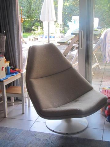 Artifort Fauteuil, gemerkt, originele bekleding beschikbaar voor biedingen