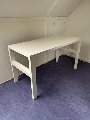 IKEA bureau Pahl 128x59 beschikbaar voor biedingen
