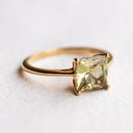 10K gouden solitaire ring met Prasioliet - maat 17,25, Ophalen of Verzenden, Zo goed als nieuw, 17 tot 18, Met edelsteen