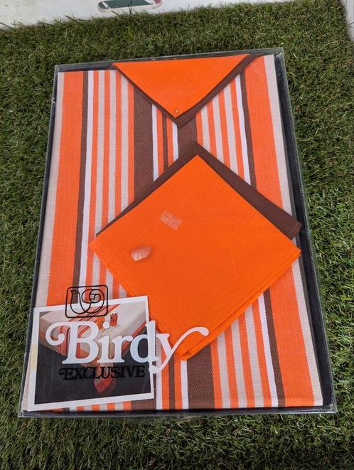 Birdy Exclusief Tafelkleed & Servetten - Nieuw!, Huis en Inrichting, Tafelkleden, Nieuw, Rechthoek, Binnen, Buiten, Ophalen of Verzenden