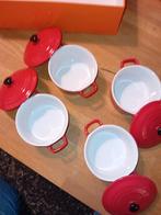 Set van 4 rode stoofpannetjes, Huis en Inrichting, Ophalen of Verzenden, Zo goed als nieuw