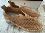 Nieuwe beige Hush Puppies instappers maat 41, Nieuw, Ophalen of Verzenden, Hush Puppies, Instappers