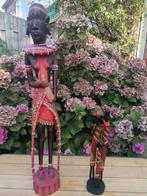 Houten Beelden uit Kenia vrouw 62 cm hoog 3 mannen 30 cm hoo, Ophalen, Gebruikt