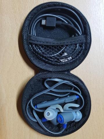 KitSound Outrun bluetooth headset met nekband beschikbaar voor biedingen
