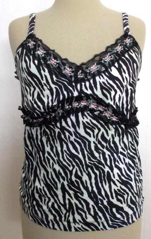 Opvallend leuk topje! M, Kleding | Dames, Tops, Zo goed als nieuw, Maat 38/40 (M), Wit, Zonder mouw, Verzenden