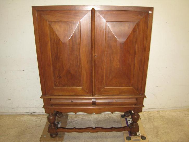 Mid Century kabinet op onderstel, hoog 150, breed 110, diep, Huis en Inrichting, Kasten | Overige, Gebruikt