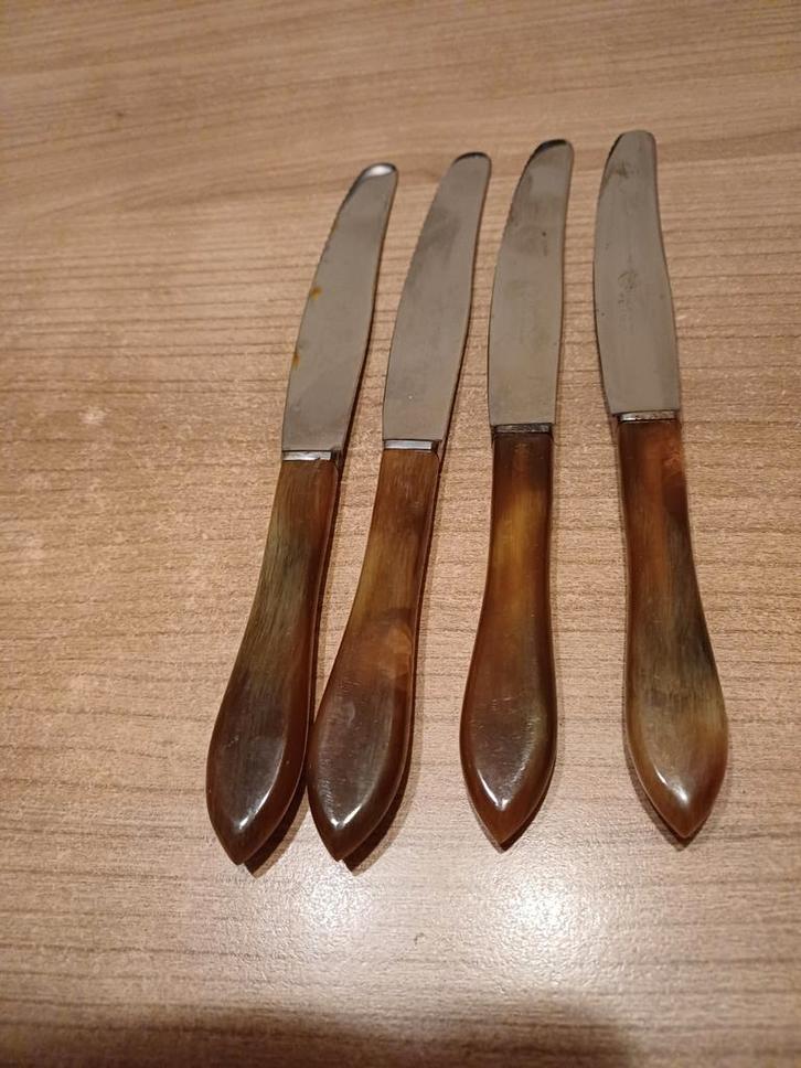 4 Antieke botermes,GEBR. STROINK HILVERSUM bakeliet, Antiek en Kunst, Antiek | Bestek, Ophalen of Verzenden