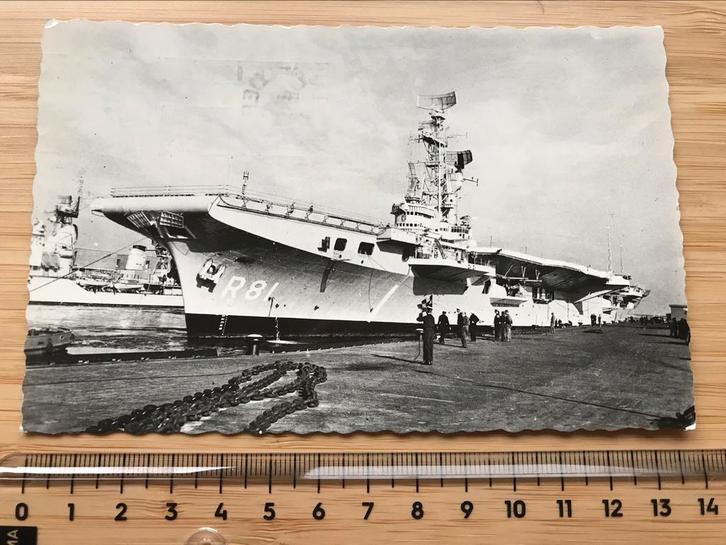Vliegdekschip Karel Doorman Kon. Marine Luchtvaart Vliegtuig, Verzamelen, Scheepvaart, Zo goed als nieuw, Kaart, Foto of Prent