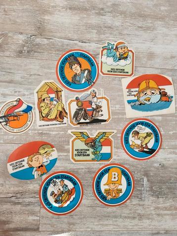 Vintage Kies Defensie Stickers - Set van 11 beschikbaar voor biedingen