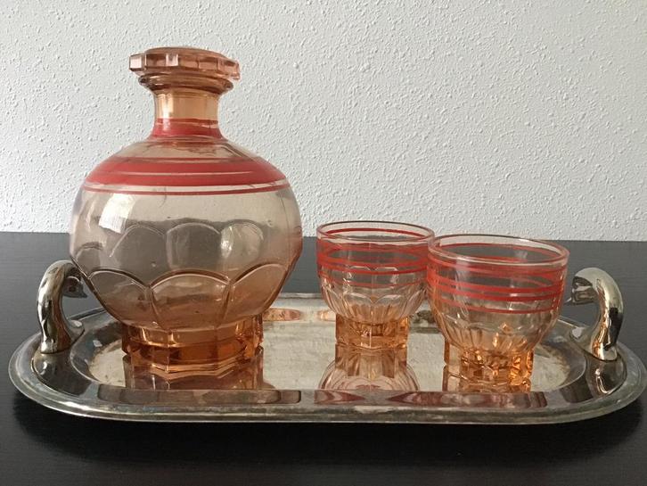 Oude franse karaf en twee bijpassende glaajes. 14 cm. hoog., Antiek en Kunst, Antiek | Glas en Kristal, Ophalen of Verzenden