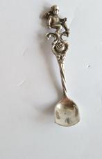 ZOUTSCHEPJE van zilver 5,3 cm lang, met bloem en engeltje, Ophalen of Verzenden