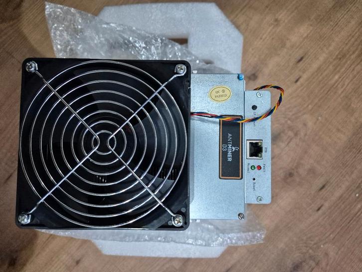 Bitmain Antminer D3 (19.3 GH/s) + APW3++ Voeding, Computers en Software, Servers, Zo goed als nieuw, Minder dan 2 Ghz, Minder dan 4 GB