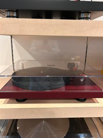 Pro-Ject Evo 2 diverse kleuren beschikbaar voor biedingen