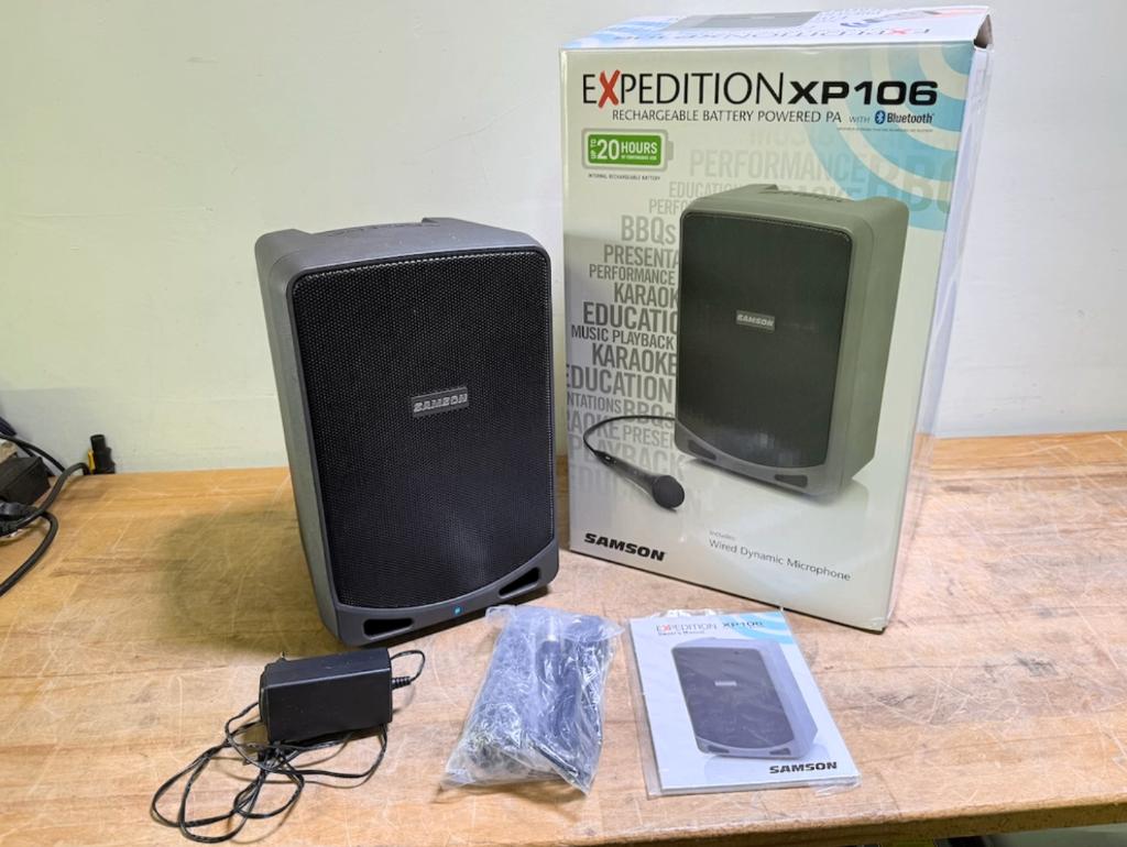 Samson Expedition XP106 Actieve speaker met accu + Microfoon, Audio, Tv en Foto, Luidsprekers, Gebruikt, Front, Rear of Stereo speakers