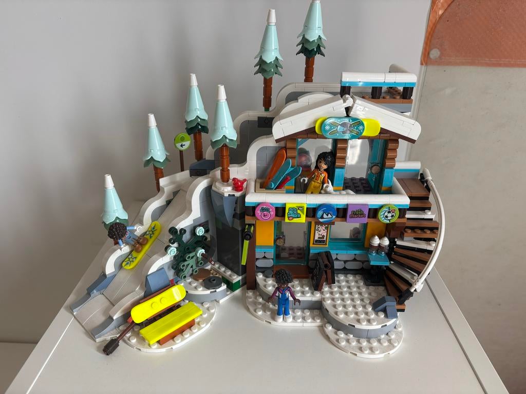 Lego Friends Ski Resort, Kinderen en Baby's, Speelgoed | Duplo en Lego, Ophalen of Verzenden, Gebruikt, Complete set, Lego