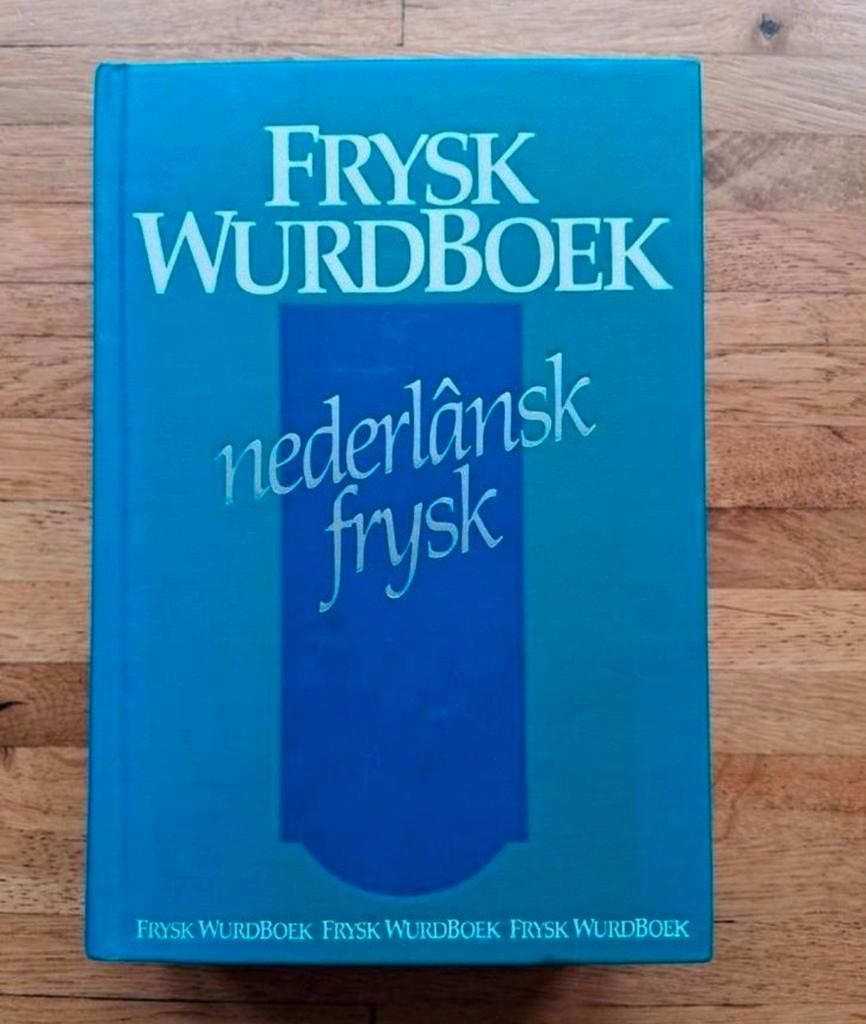 Fries woordenboek Nederlands naar fries, Ophalen of Verzenden, Zo goed als nieuw, Nederlands