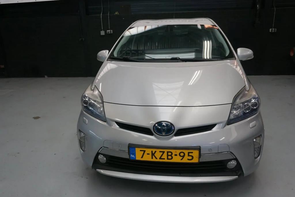 Toyota Prius 1.8 Plug-in Executive Business /HE € 7.950,00, Euro 5, Gebruikt, 4 cilinders, Prius