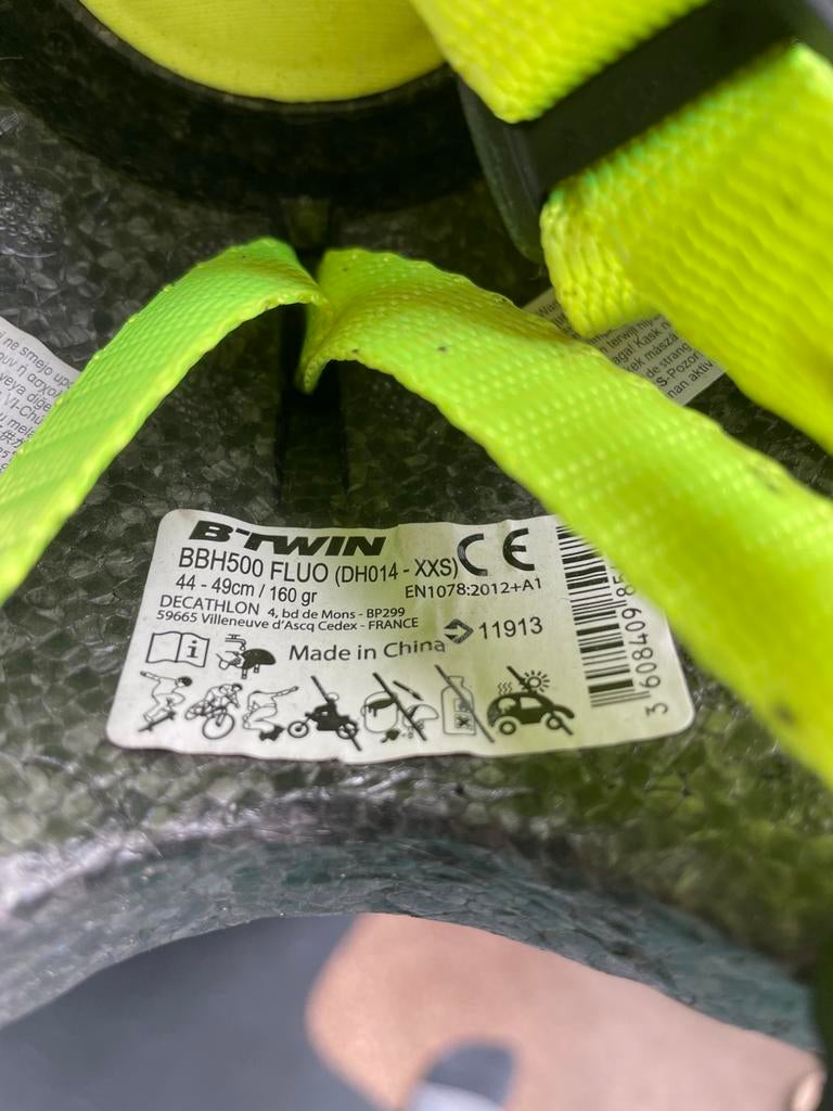 B'Twin Kinder Fietshelm - Maat XXS (44-49cm), Fietsen en Brommers, Fietsaccessoires | Fietshelmen, Ophalen, Zo goed als nieuw