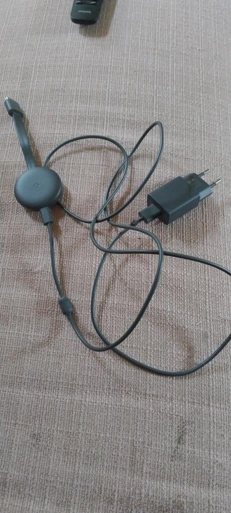 Google Chromecast - Stream eenvoudig naar je tv, Ophalen of Verzenden, Gebruikt, HDMI