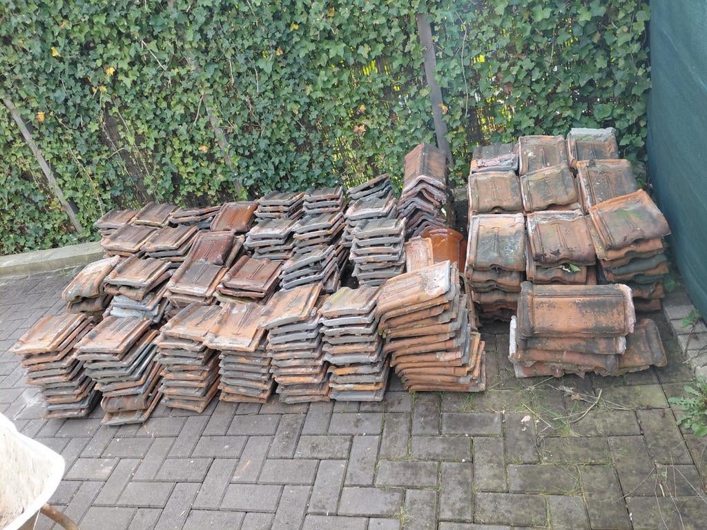 Ca. 350 gebruikte Monier kruispannen, Ophalen, Gebruikt, Steen of Klei, 15 m² of meer