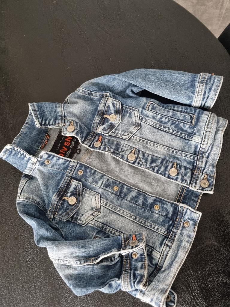 DIVSN spijkerjasje, Ophalen, Divsn, Zo goed als nieuw, Jongen