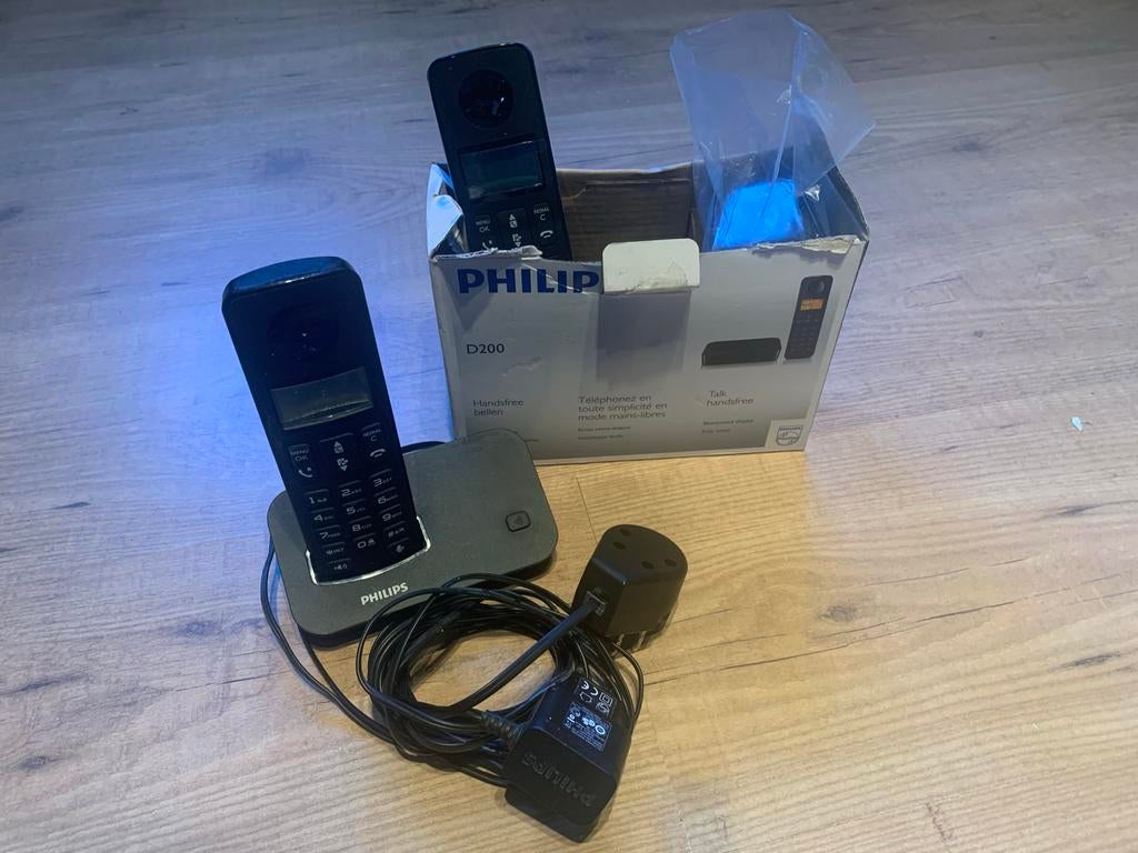 Twee Philips draadloze telefoons D200, Ophalen of Verzenden, Gebruikt, 2 handsets
