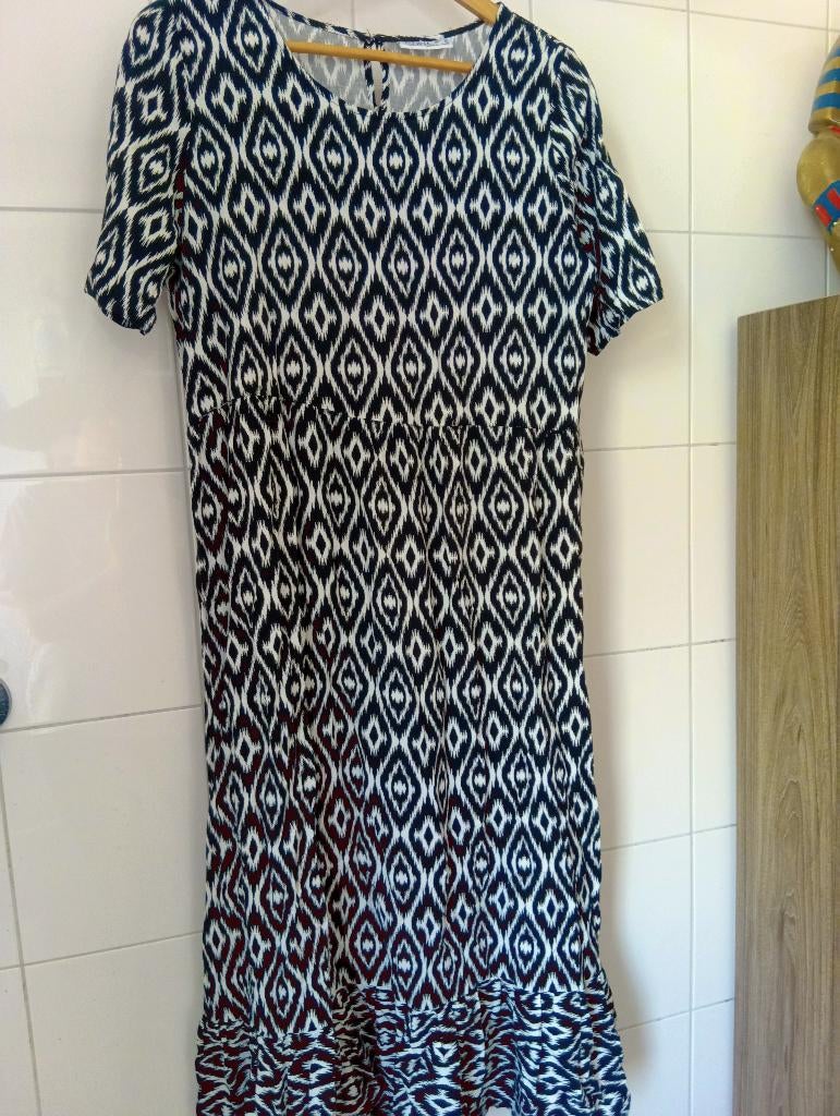 Janina Maxi-jurk Maat 42 Zwart-Wit Ikat Print 100% Viscose, Zwart, Maat 42/44 (L), Ophalen of Verzenden, Zo goed als nieuw