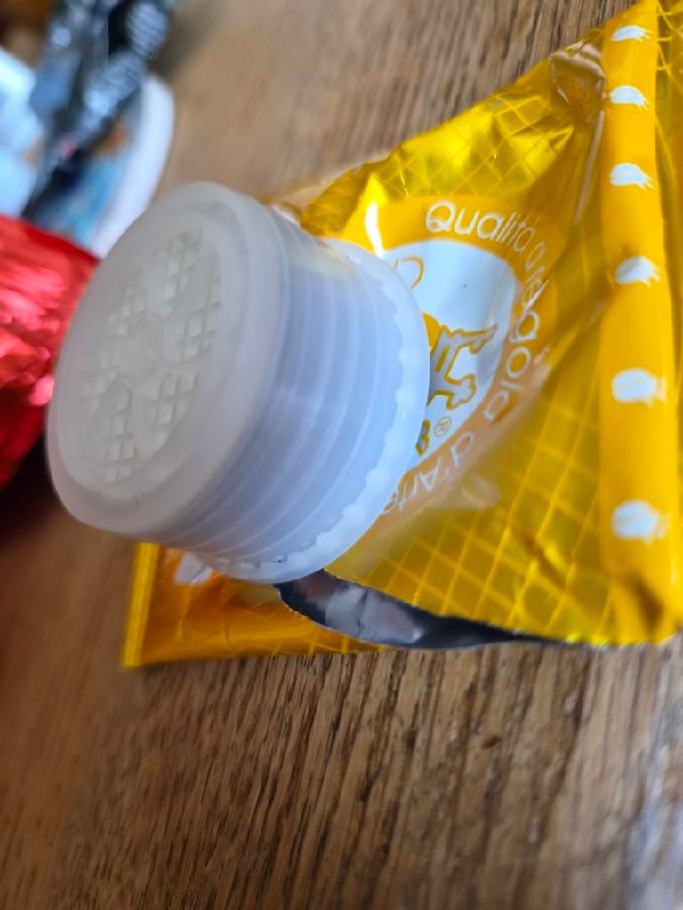 Koffiecups voor Dolce Gusto - Zwart, Geel, Rood (196 stuks), Ophalen of Verzenden, Nieuw, Koffiemachine, Koffiepads en cups