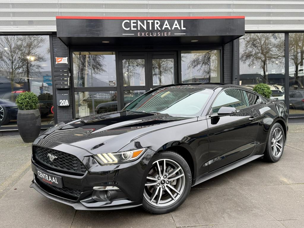 Ford Mustang Fastback 2.3 EcoBoost 310PK|Stoelkoeling/Verwar, Achterwielaandrijving, Gebruikt, 4 stoelen, Zwart