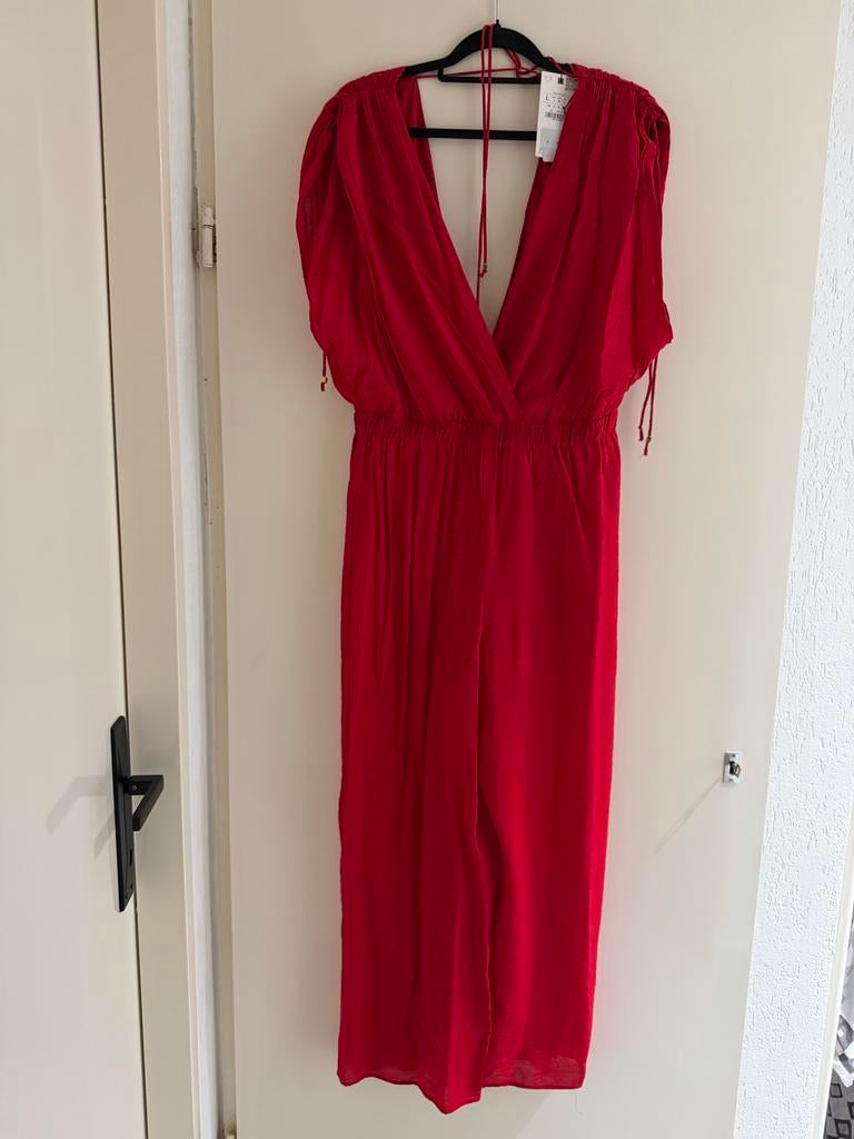 Rode jumpsuit, Kleding | Dames, Jumpsuits, Ophalen of Verzenden, Nieuw, Maat 38/40 (M), Rood