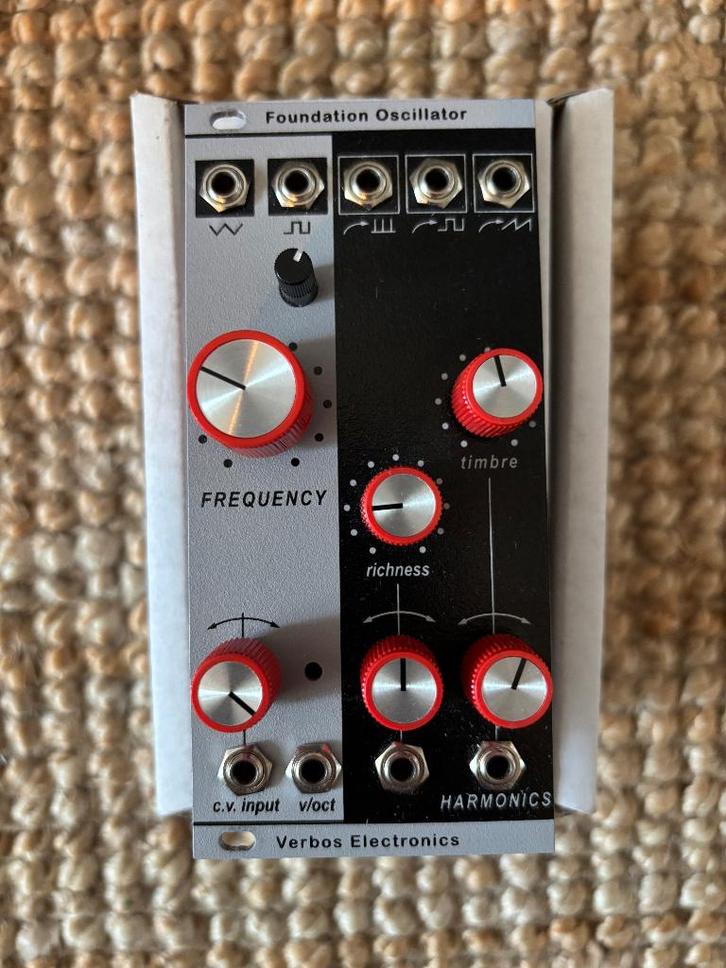 Verbos - Foundation Oscillator, Muziek en Instrumenten, Soundmodules, Zo goed als nieuw, Ophalen of Verzenden