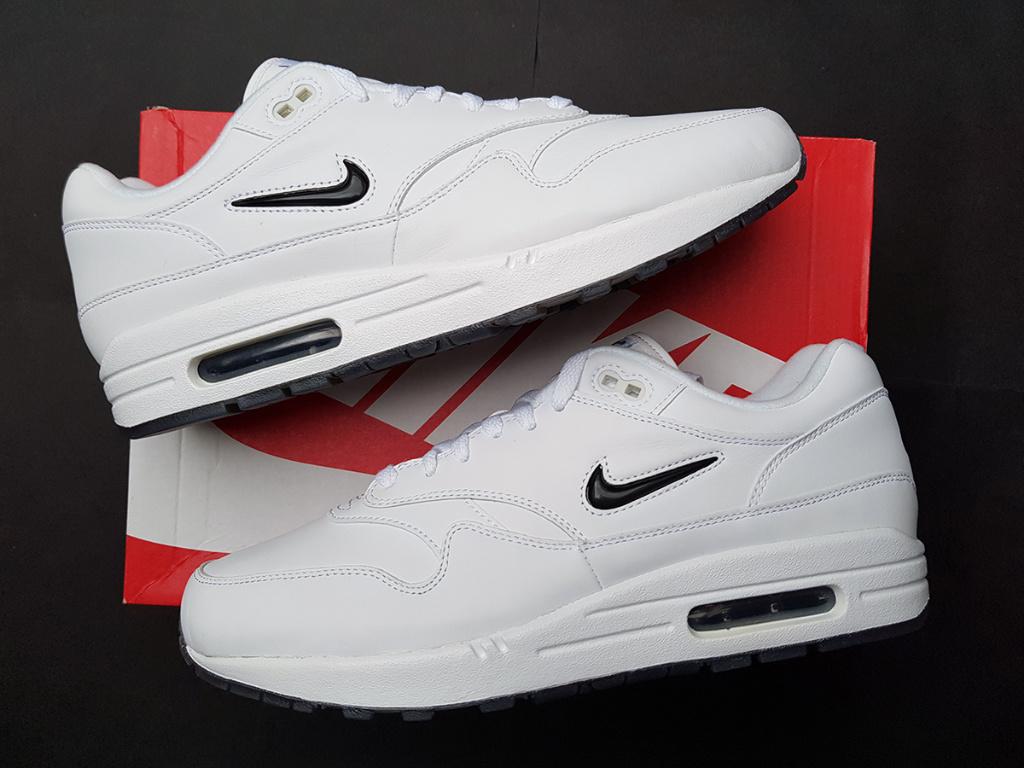 EU44.5 Nike Air Max 1 Jewel, Kleding | Heren, Schoenen, Ophalen of Verzenden, Nieuw, Wit