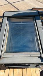 Velux raam 55 x 78 incl gootstukken, Ophalen of Verzenden, Zo goed als nieuw, Minder dan 180 cm, Palen