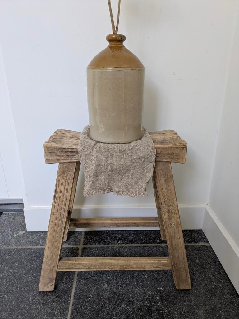 Landelijke houten kruk / bankje, Ophalen, Gebruikt, Hout