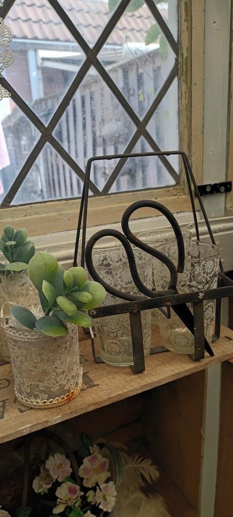 Zwart rekje met 6 glaasjes en Japanse bloemenschaar + deco, Ophalen of Verzenden