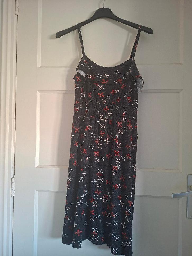 SOHO Collection jurk met strikjesprint maat M, Kleding | Dames, Jurken, Gedragen, Maat 38/40 (M), Zwart, Boven de knie, Ophalen of Verzenden