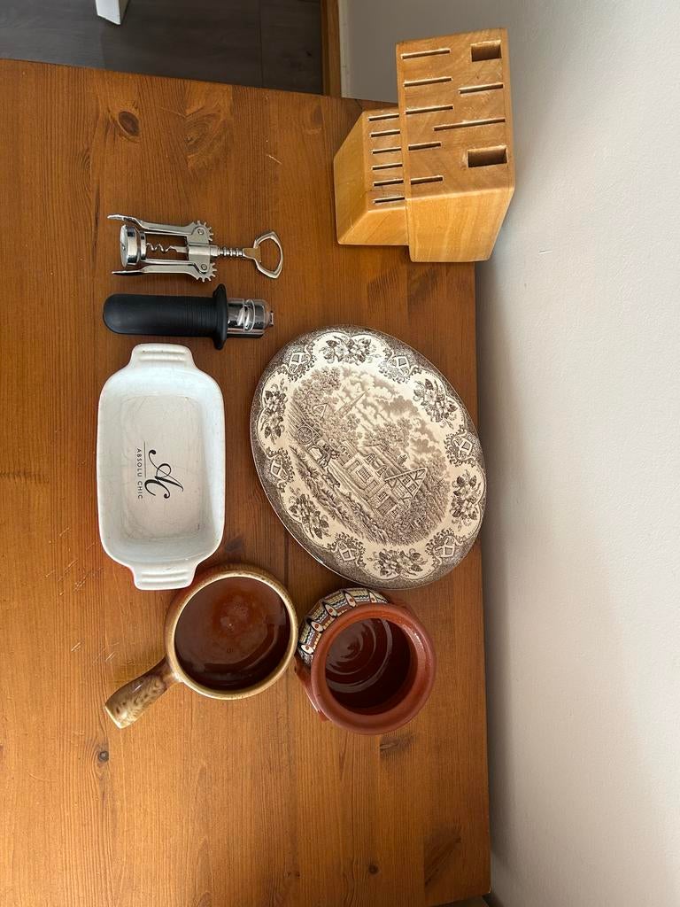 Keuken spullen: messenhouder, kurkentrekker, messenslijper, Ophalen, Hout, Bruin, Overige typen