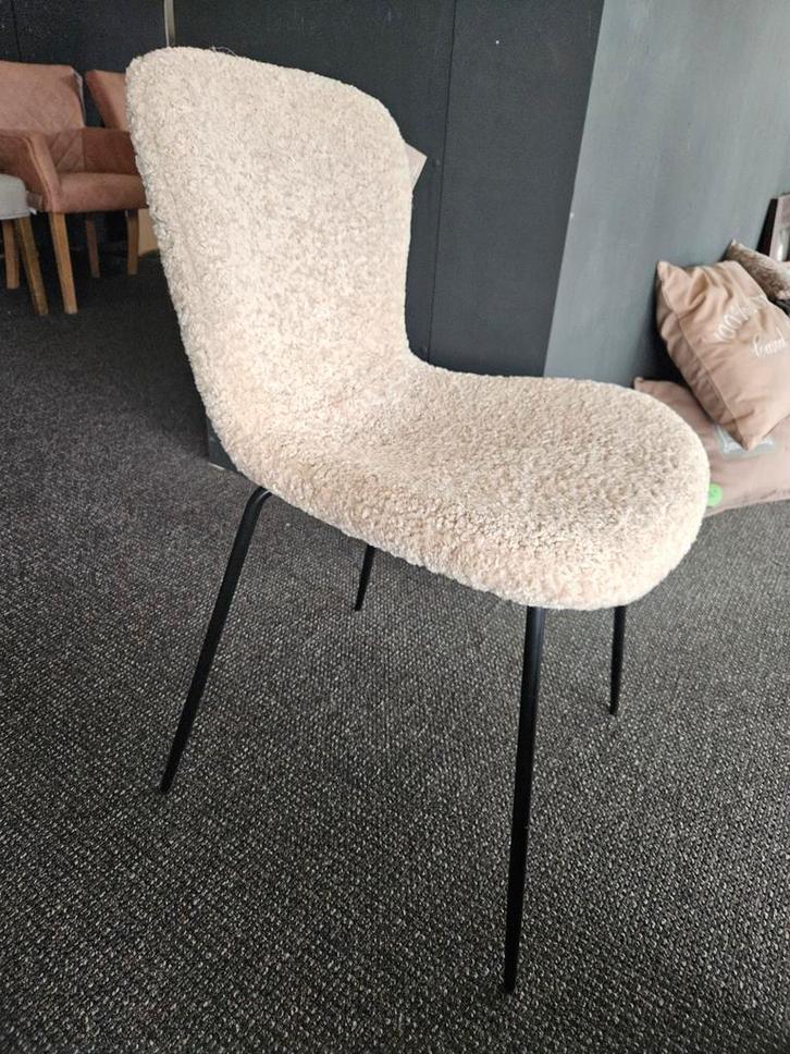 Stoel SKIP beige opruiming, Huis en Inrichting, Stoelen, Nieuw, Eén, Overige kleuren, Ophalen of Verzenden