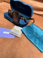 Gucci Zonnebril Zwart met Gouden Details, Overige merken, Zonnebril, Zwart, Ophalen of Verzenden